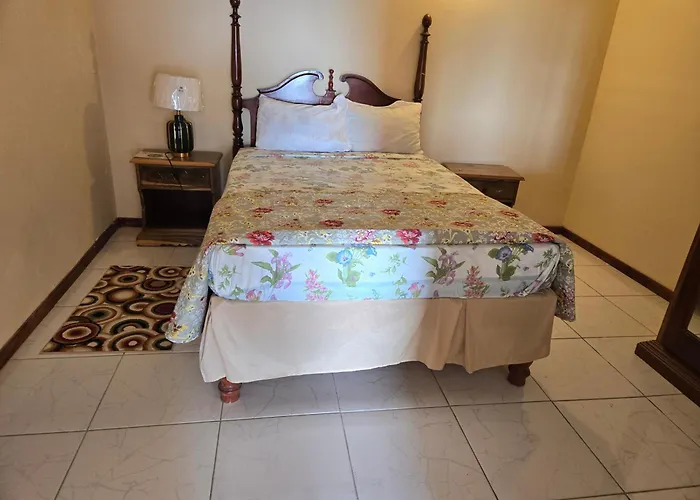 Apartment Poinciana Two *